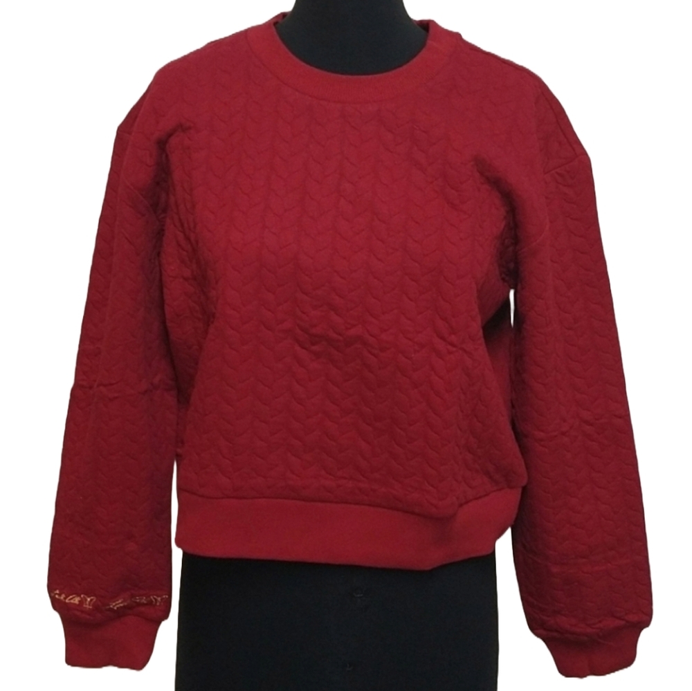 Laila Ali burgundy crewneck sweatshirt sweater cable knit texture